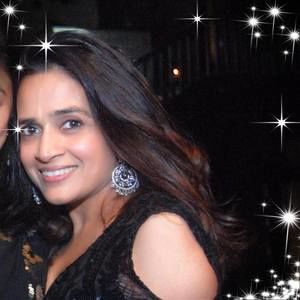 Meet your Posher, Meenakshi